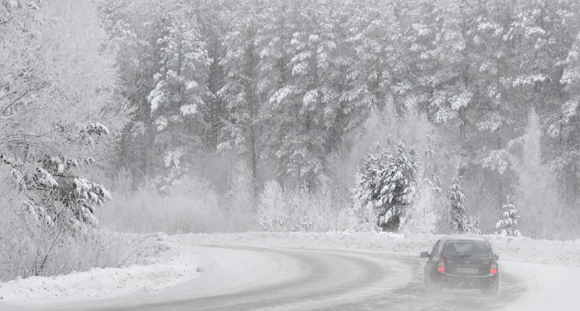 Водителей из Мордовии предупреждают об ухудшении видимости на дорогах из-за метели