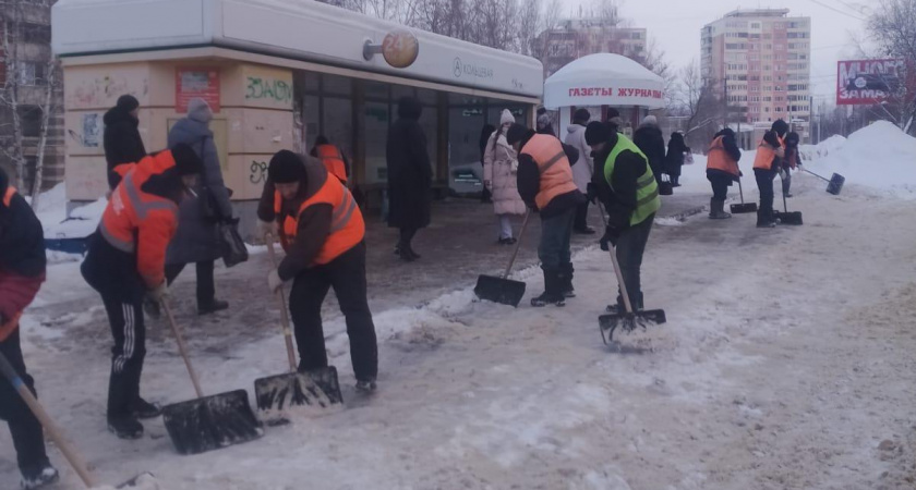 Саранские коммунальщики сделали почти 300 рейсов на снежный полигон за сутки