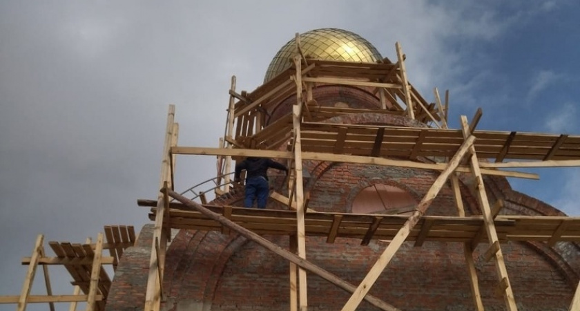 Для Спасского храма-часовни в Саранске собирают крышу