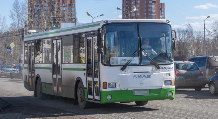 Жительница Саранска пострадала из-за резкого торможения автобуса