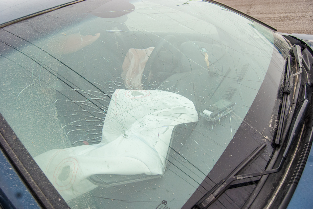 В Мордовии водитель иномарки врезался в дорожное ограждение