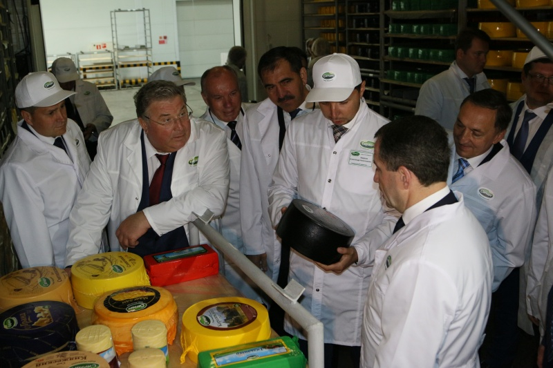 Глава Ингушетии посетил сыроваренный завод в Саранске
