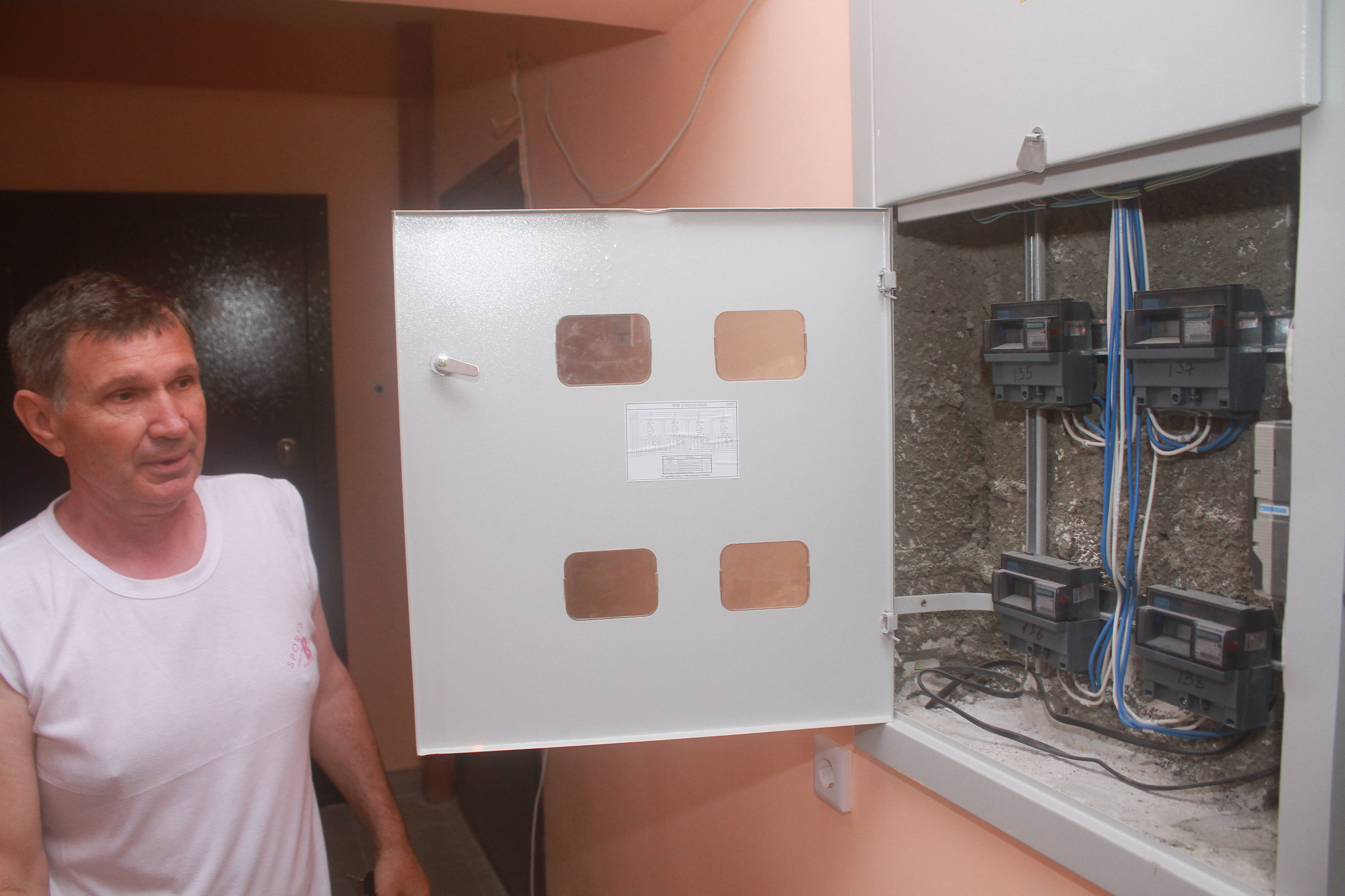 В Саранске за долги отключили электричество в 641 квартире