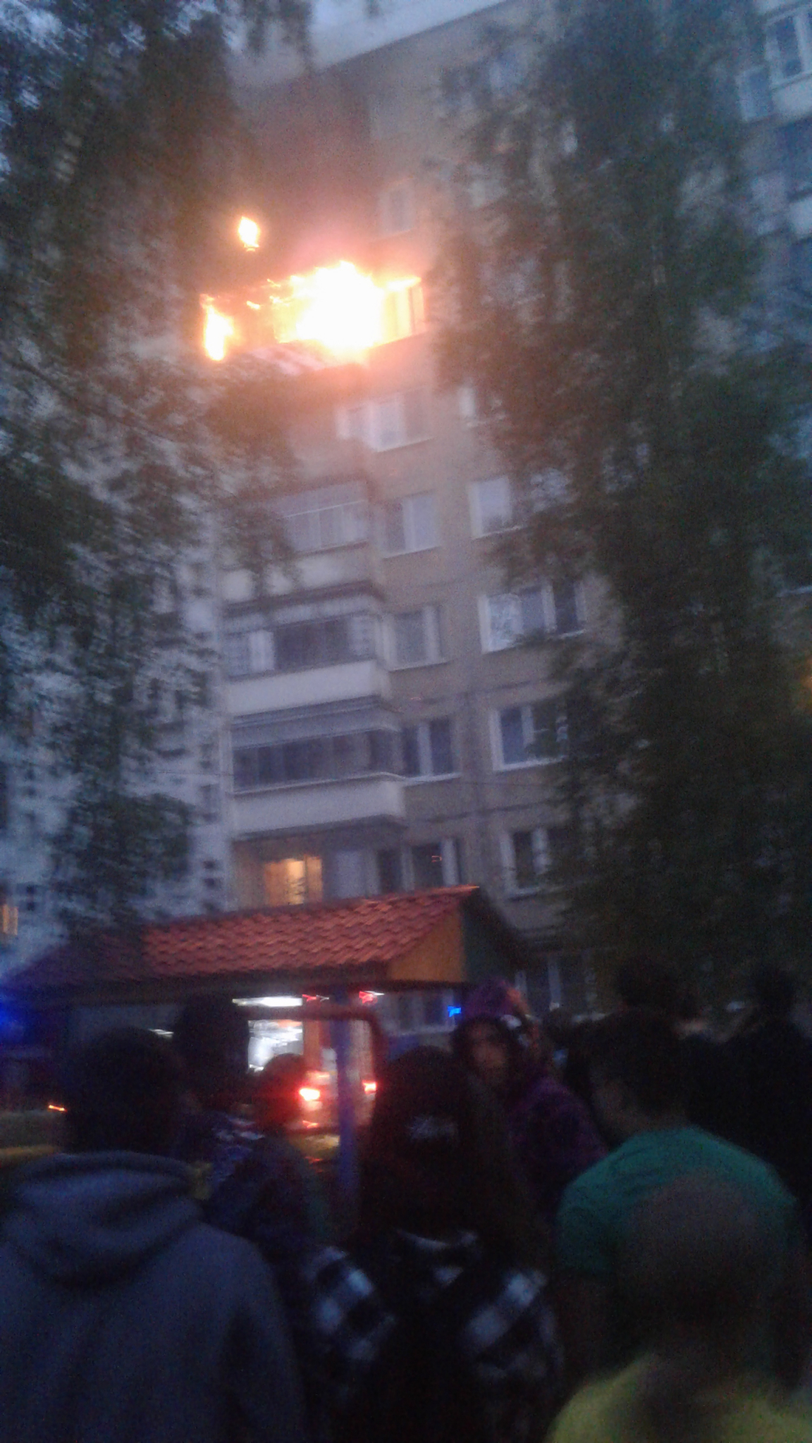 В Саранске произошел пожар в многоквартирном доме: эвакуированы 12 человек