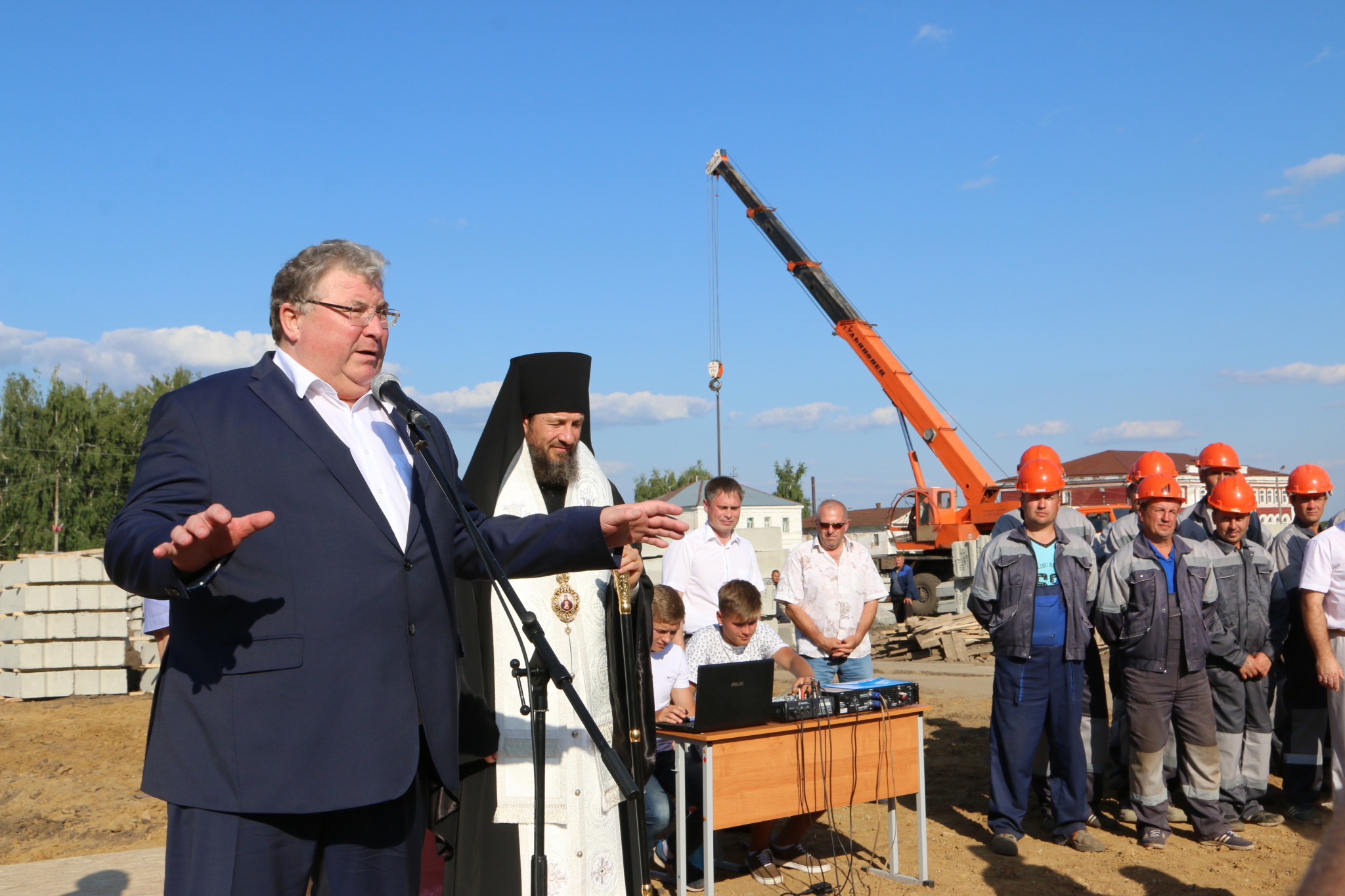Врио Главы Мордовии Владимир Волков дал старт строительству новой школы в Краснослободском районе