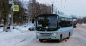 На улице Веселовского в Саранске 62-летний водитель автобуса №44 сбил 38-летнюю женщину
