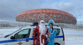 В Саранске Дед Мороз посетил семью сотрудника, который погиб при исполнении служебного долга