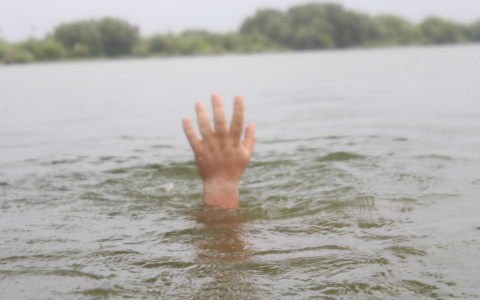 В Мордовии утонул мужчина, пытаясь переплыть пруд