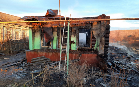 Мужчина не смог выбраться из горящего дома: стали известны подробности смертельного пожара в Мордовии