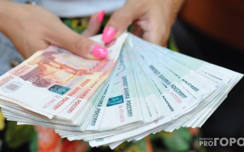 В Саранске ищут женщину, расплатившуюся за маникюр фальшивой купюрой