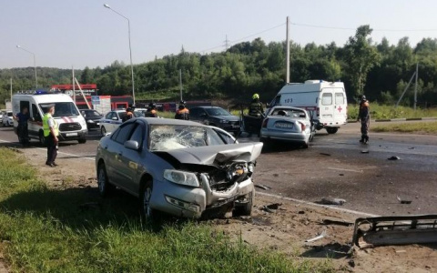 Четыре человека пострадали в лобовом ДТП с легковыми авто на Юго-Западном шоссе в Саранске
