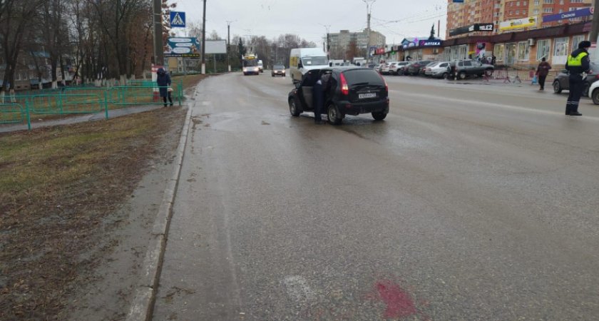 Водитель «Калины» в Саранске не справился с управлением и сбил пешехода