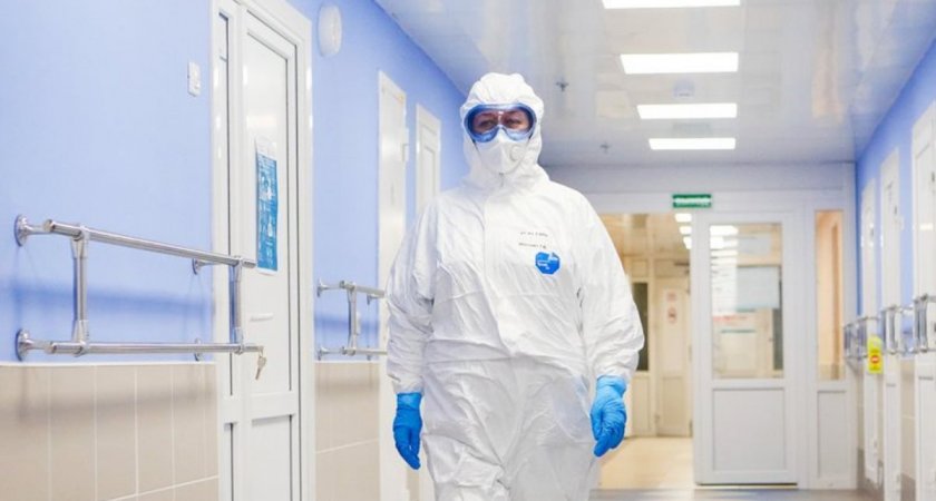 В Роспотребнадзоре перечислили основные симптомы при омикрон-штамме