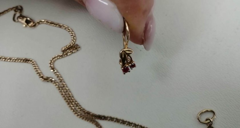 В Мордовии учительница воровала украшения у детей и деньги у родителей