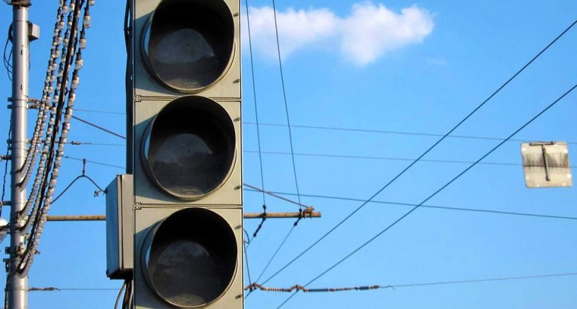 В центре Саранска несколько часов не будет работать светофор