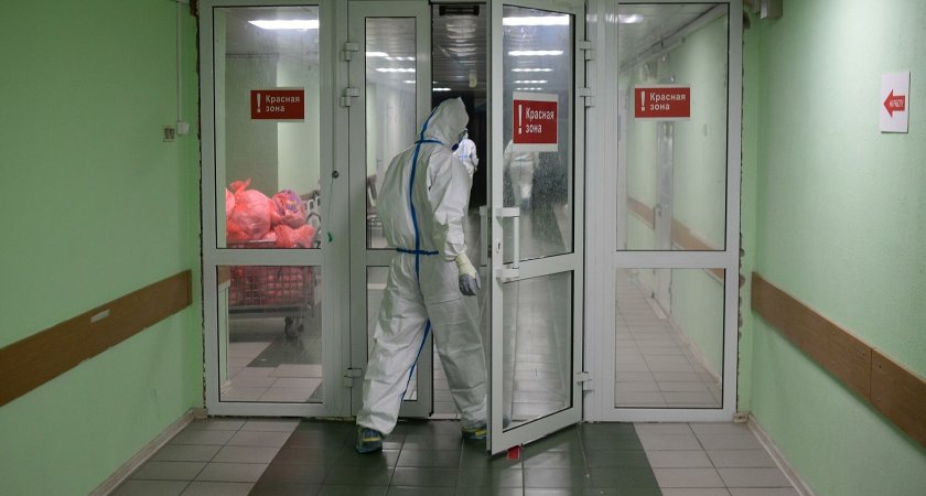 Вирусолог: Люди, не прошедшие ревакцинацию, практически не имеют антител к омикрону