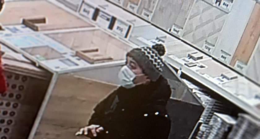 В Саранске ищут мужчину, укравшего лазерный уровень из магазина
