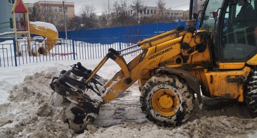 В Администрации Саранска обсудили ход уборки снега