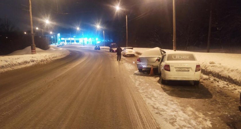 Три легковушки столкнулись в Саранске: есть пострадавшие 