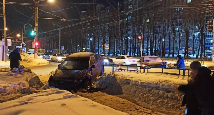 Молодой водитель устроил ДТП в Саранске: пострадали два человека 