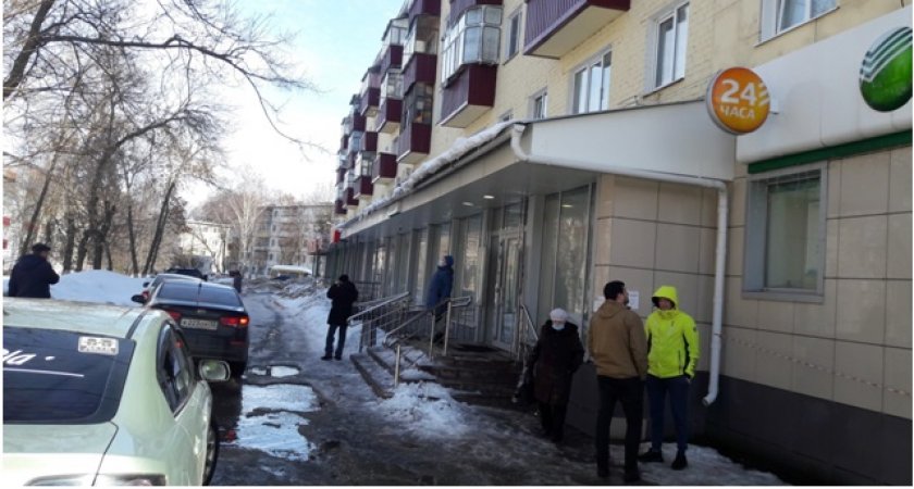 В Саранске 21 февраля проверили входные группы объектов торговли и социального назначения 