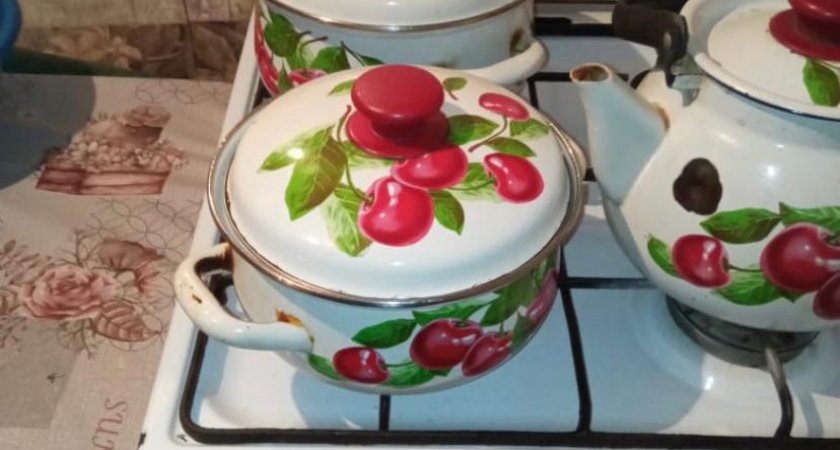 В Мордовии годовалый ребенок опрокинул на себя кастрюлю с кипятком: малыш погиб