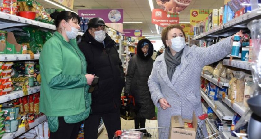 Глава Ромодановского района проконтролировал наличие продуктов в магазинах