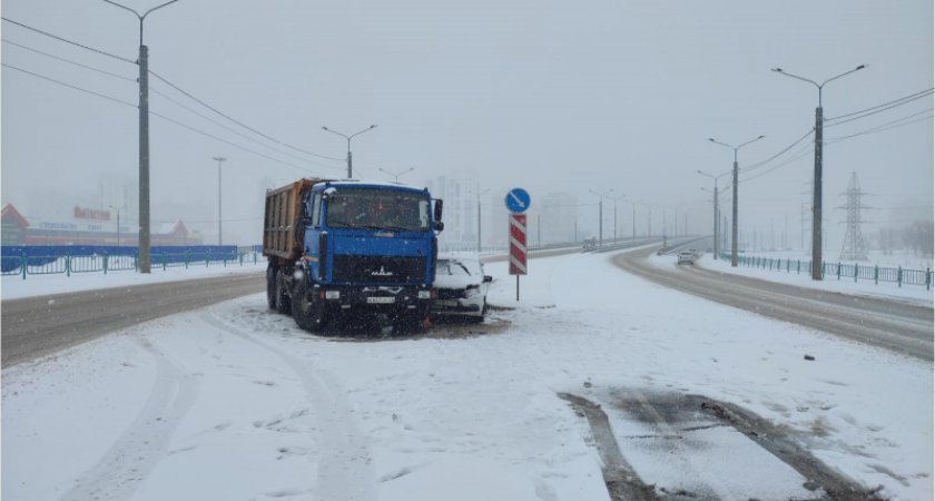 В Саранске не поделили дорогу «МАЗ» и «Гранта»: есть пострадавшие