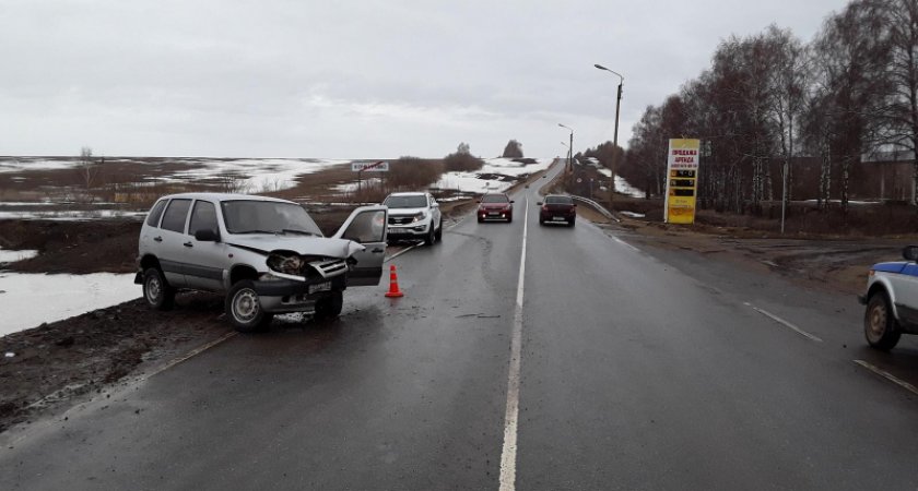 Четыре человека пострадали в результате столкновения «Нивы» и «Гранты» в Мордовии