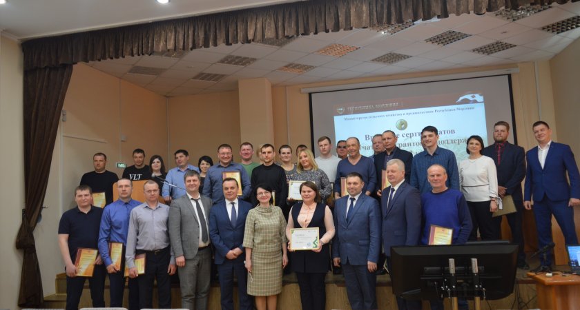 Лучшие выпускники мордовской «Школы фермера» РСХБ награждены грантами