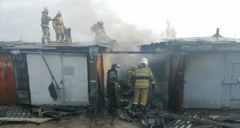 Один человек пострадал в результате пожара в гаражном кооперативе в Саранске