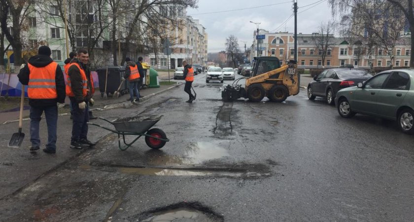 Ямочный ремонт в Саранске обещают завершить до 10 июня