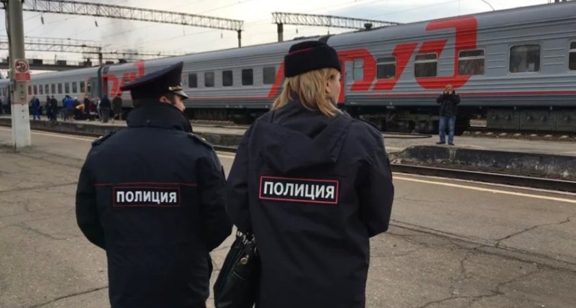 В Мордовии мужчина украл телефон у пассажира поезда
