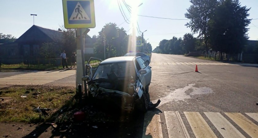 В ГИБДД Мордовии рассказали подробности аварии на перекрестке в Рузаевке