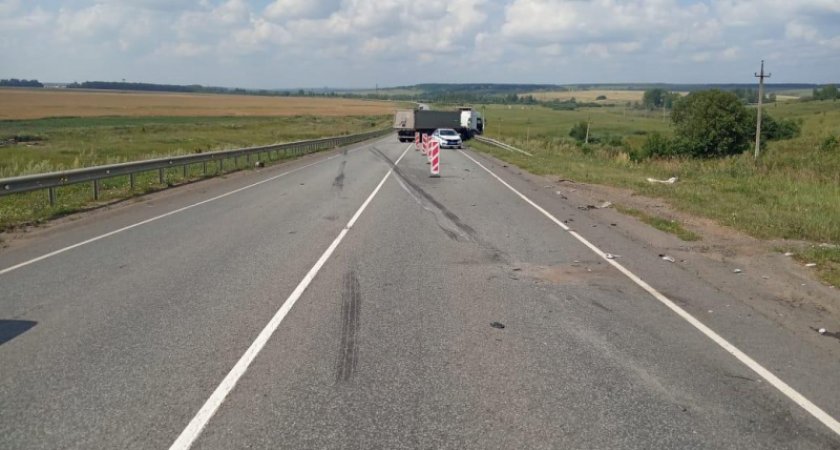 Жесткое лобовое ДТП на трассе в Мордовии: одна из пострадавших находится в реанимации