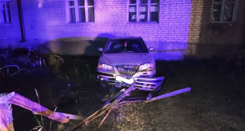 В Мордовии 20-летний парень угнал машину и попала на ней в ДТП