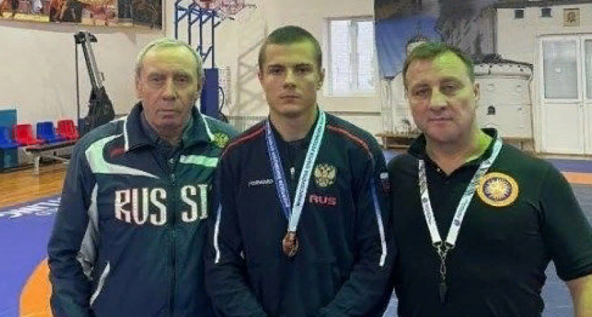 Житель Мордовии стал бронзовым призером первенства России по греко-римской борьбе
