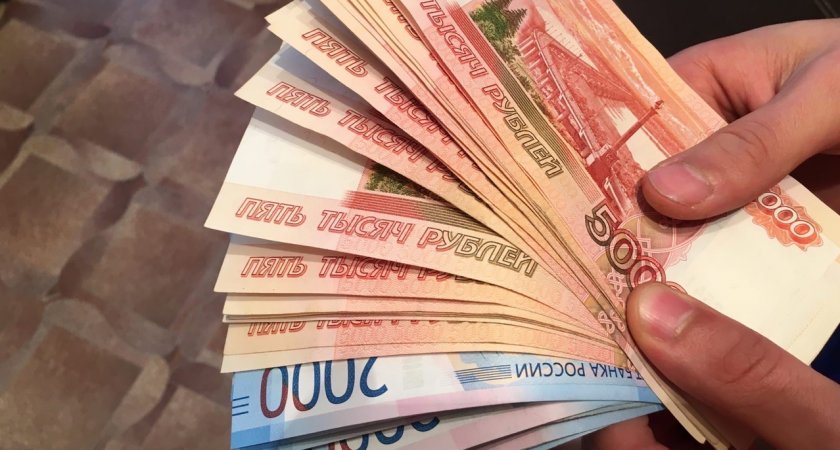 Мошенник заполучил деньги чиновников из Мордовии под видом помощи участникам СВО