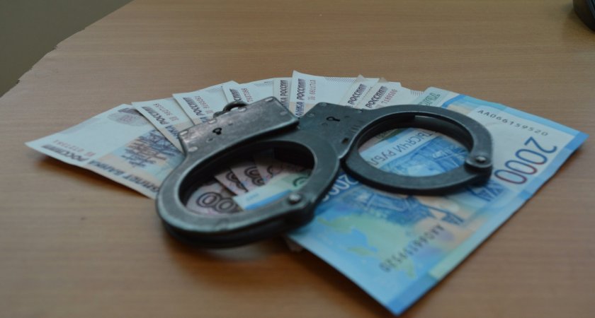 Житель Саранска лишился денег из-за желания получить интимные услуги