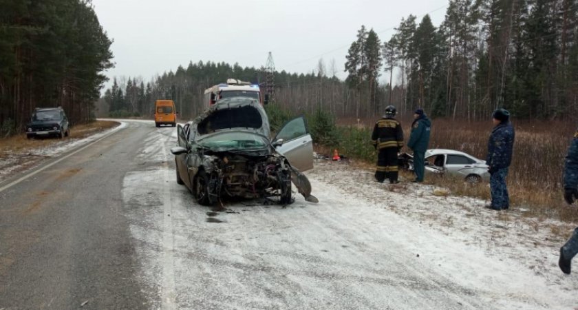 В Мордовии столкнулись две легковушки: есть погибший и пострадавшие