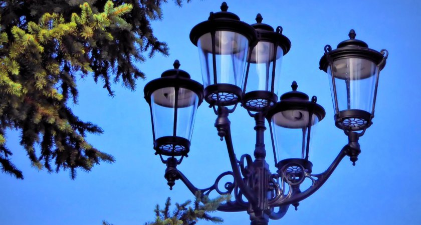 Власти обсудили модернизацию системы наружного освещения Саранска