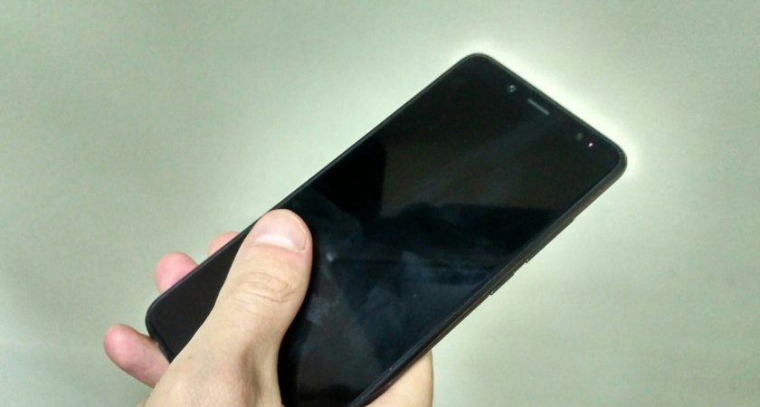 24 россиянина воспользовались законом об "отмене мобильного рабства"