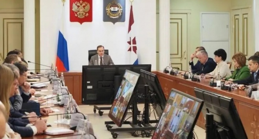 Глава Мордовии попросил мэра Саранска почаще ходить пешком по улицам