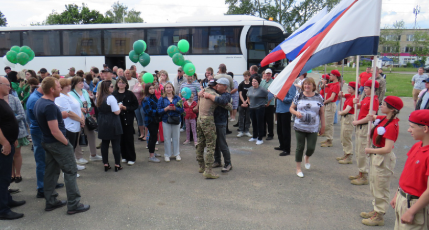 В Мордовию в отпуск из зоны проведения СВО прибыла очередная группа защитников Родины