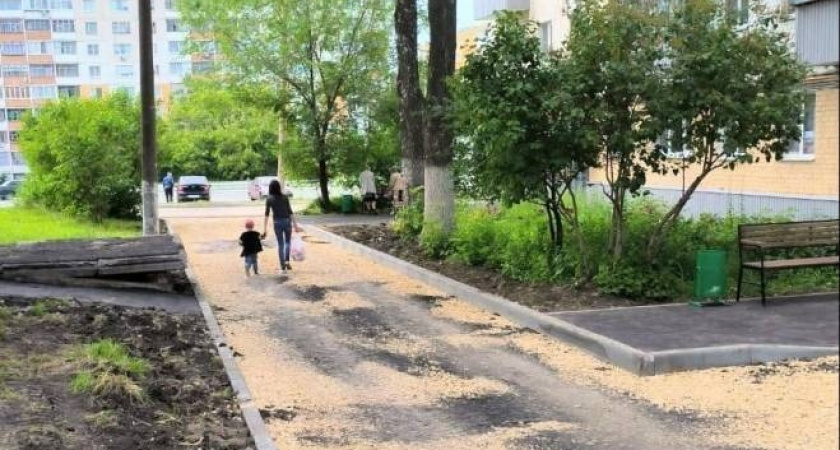 В Саранске завершается благоустройства двора по улице Косарева, 78