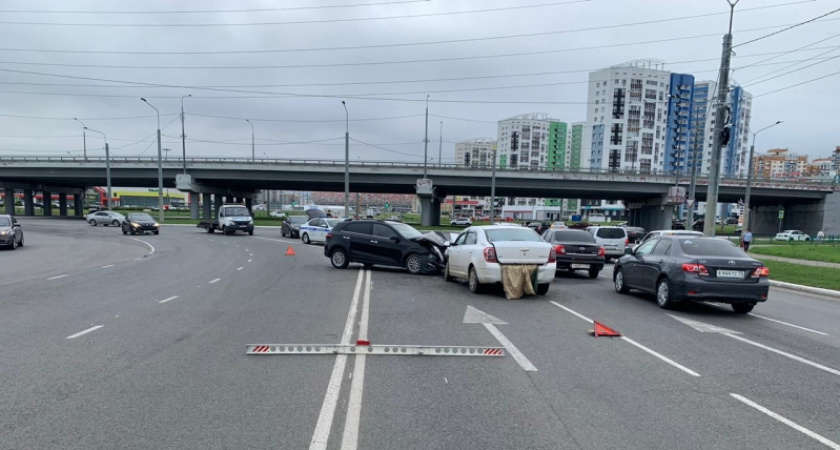 В Саранске в ДТП с Kia Rio и Chevrolet пострадала 54-летняя женщина