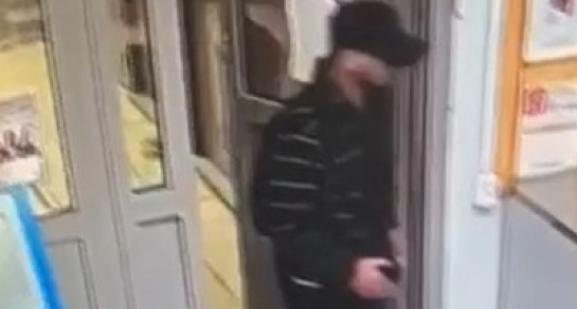 В Мордовии разыскивают укравшего продукты мужчину