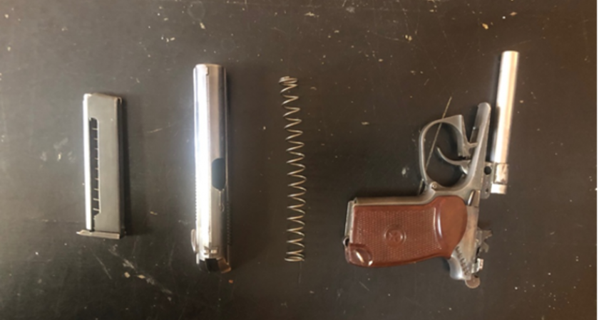 За выстрел в ногу и домашний арсенал жителя Саранска осудили почти на 2 года