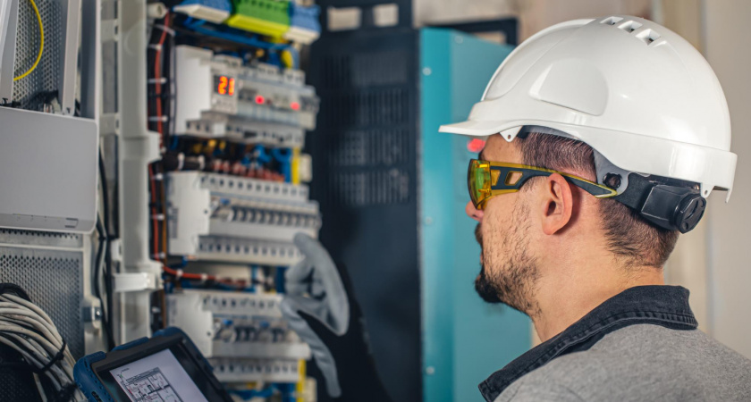 В Рузаевке 11 августа отключат электричество на улицах Юрасова и Северной