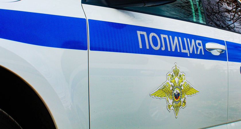 В Инсарском районе 64-летняя женщина фиктивно поставила на учет двух азербайджанцев